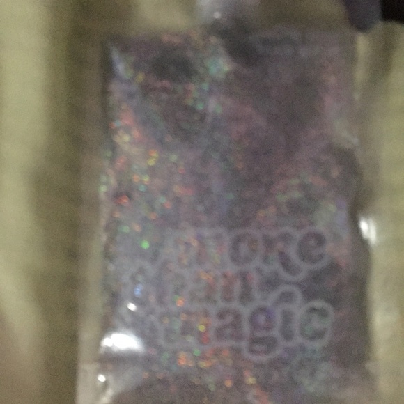 Body glitter - Picture 3 of 3